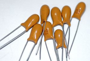 Tantalum_capacitors